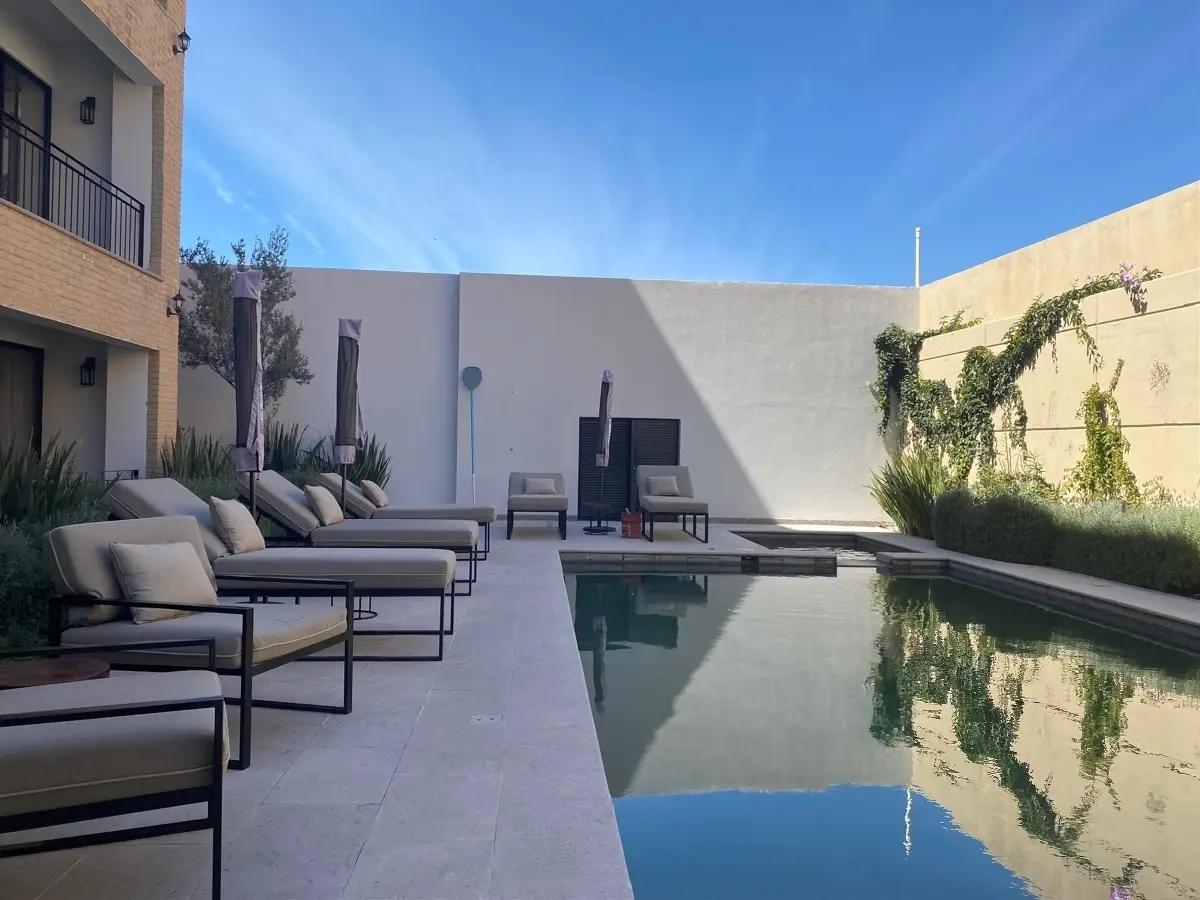 secondary property images 0