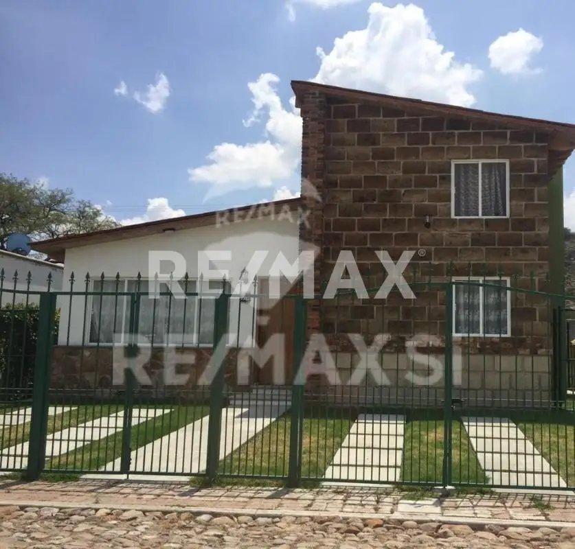 main property photo