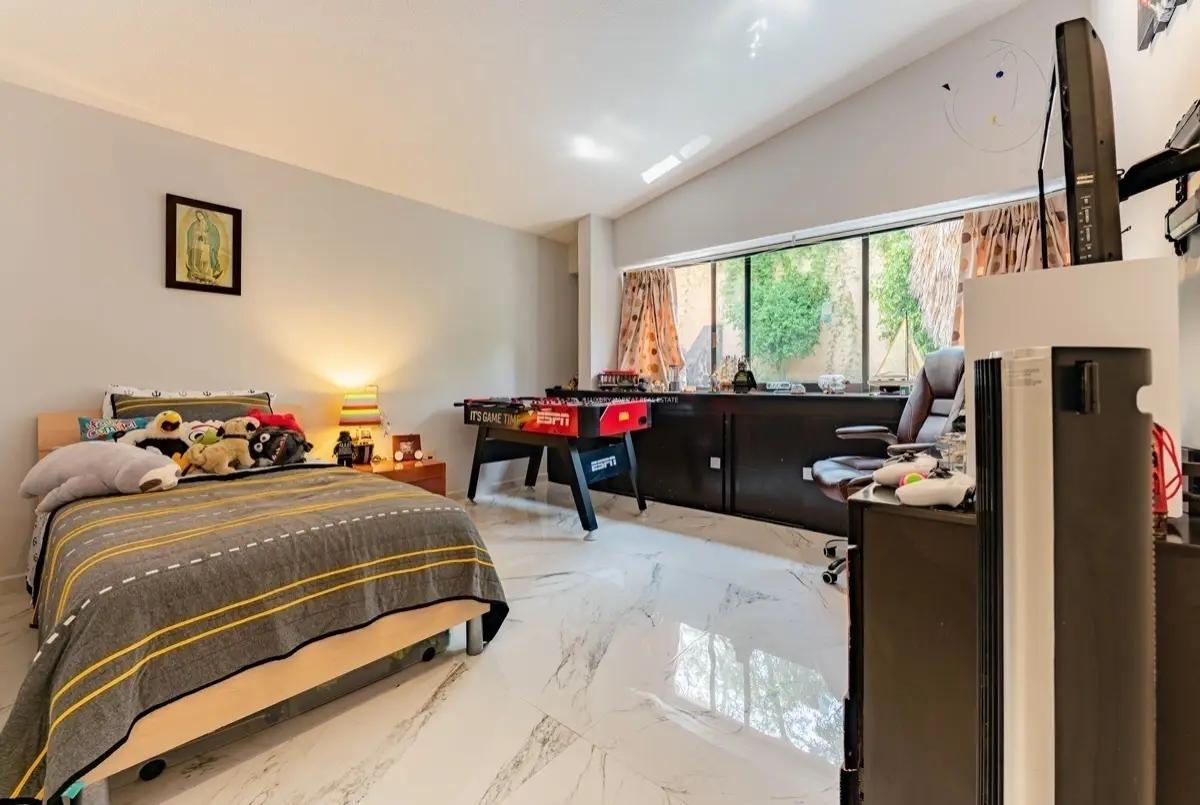 secondary property images 2