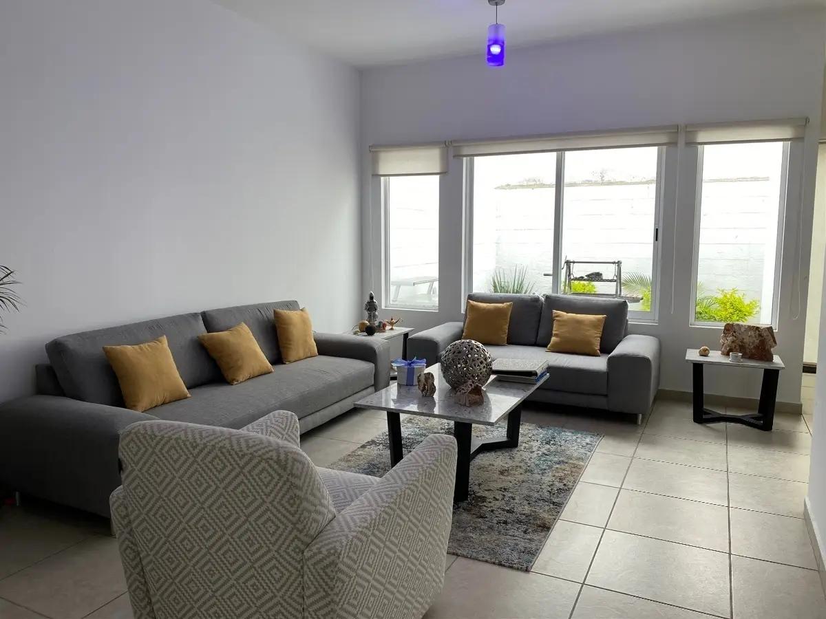 secondary property images 0
