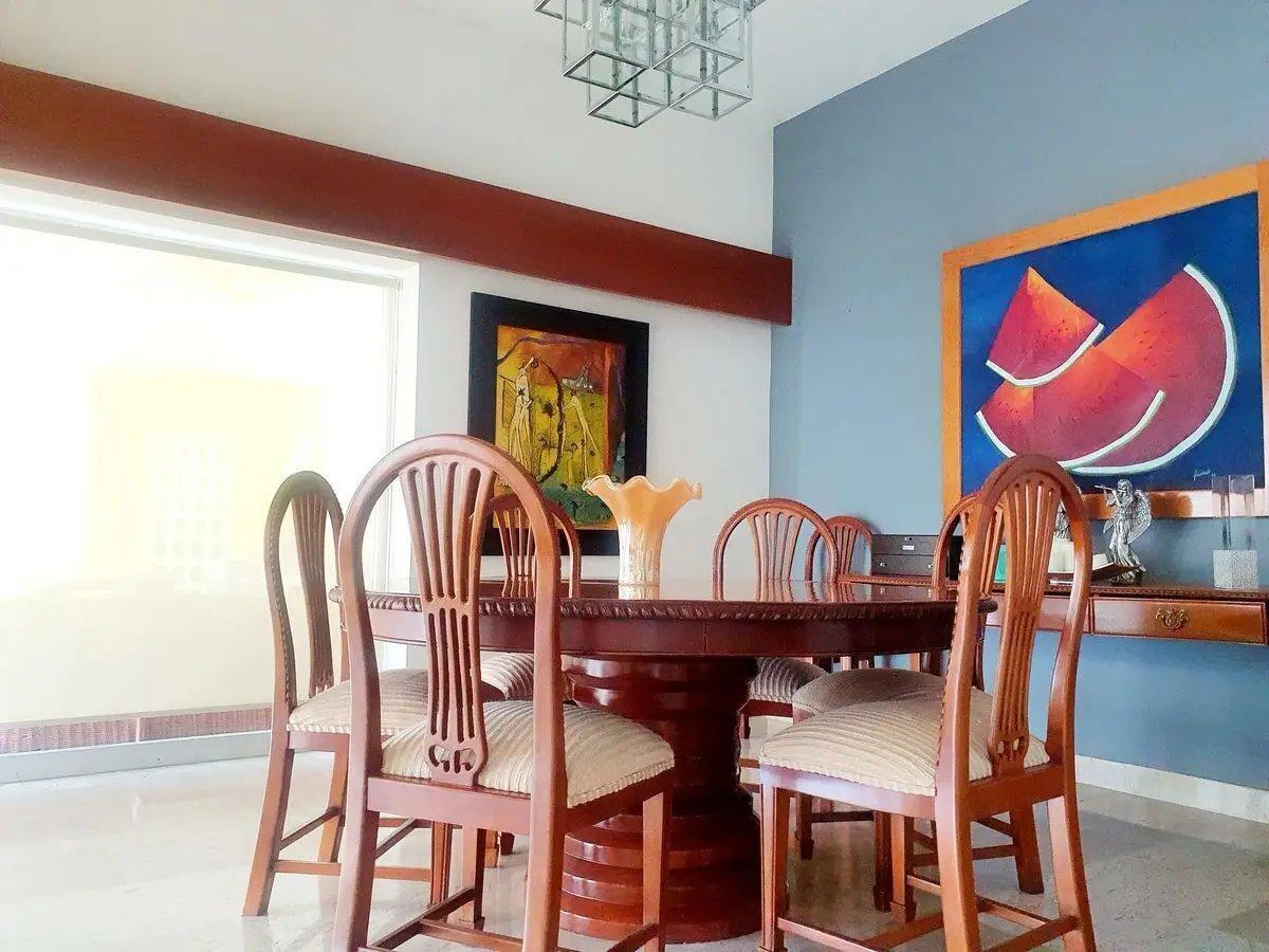 main property photo